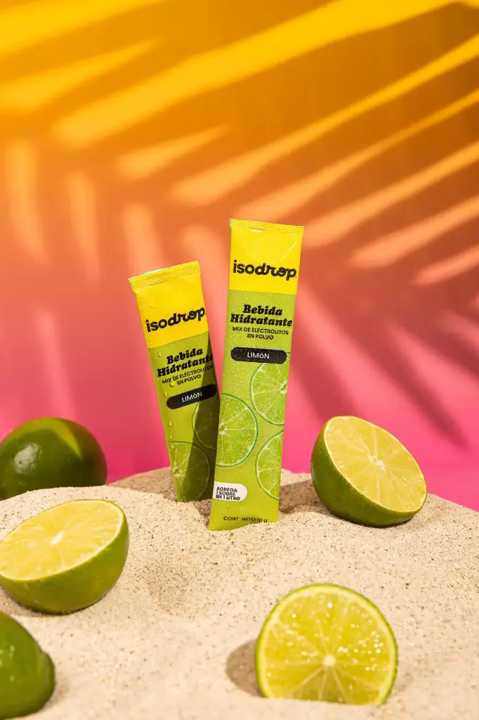 Publicación de blog 'Isodrop: Empoderando a las Mujeres e Hidratando al Mundo' cover image.webp